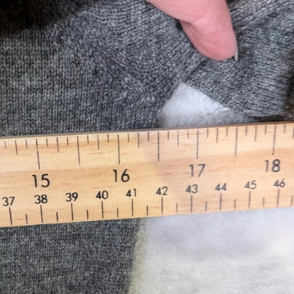 Vince 100% Cashmere short sleeve cardigan - Picture 9 of 11